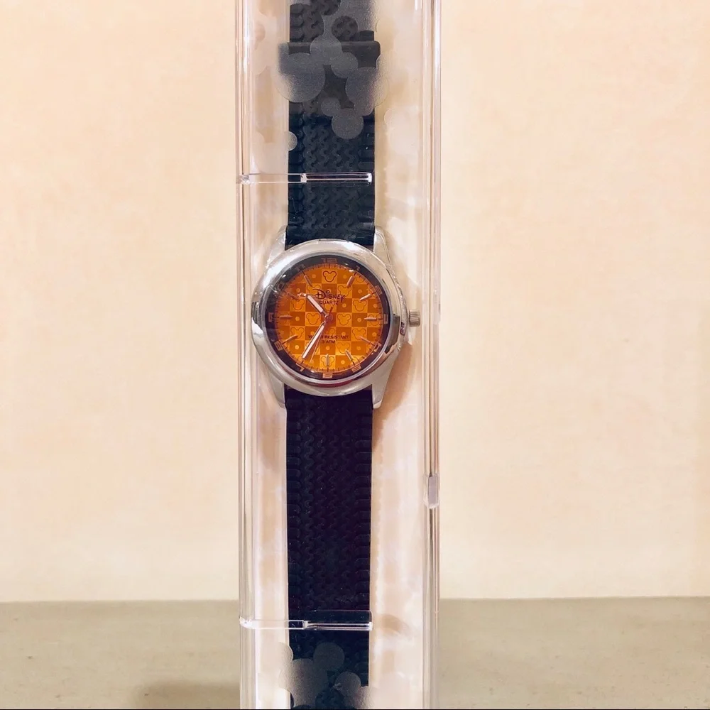 DISNEY MICKEY MOUSE TREND WATCH - Picture 2 of 4